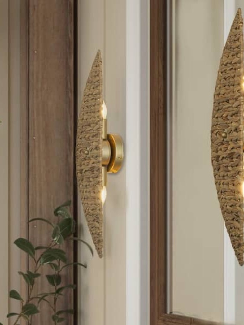 Handwoven Seagrass Wall Sconce - Natural Brown - Picture 5 of 11